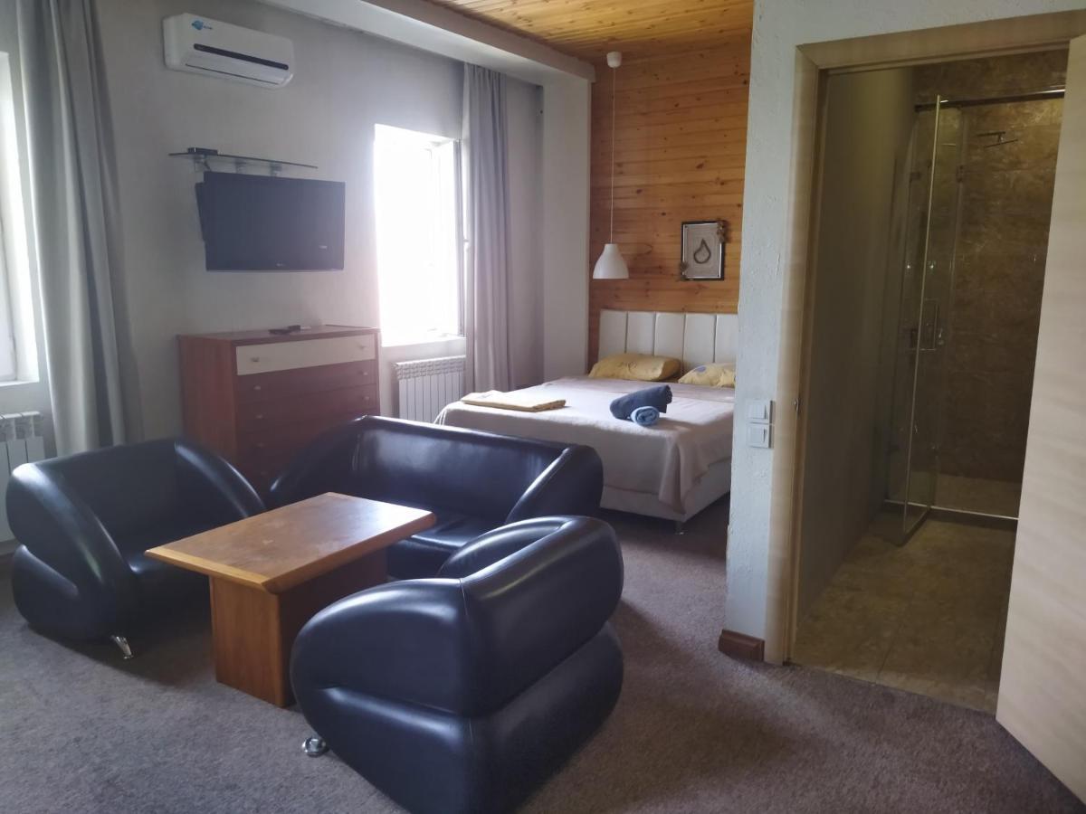 Strelets Hotel Bishkek Exterior photo